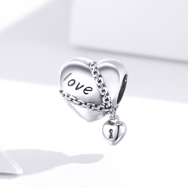 "Love Forever" Hearts Charm image number 1