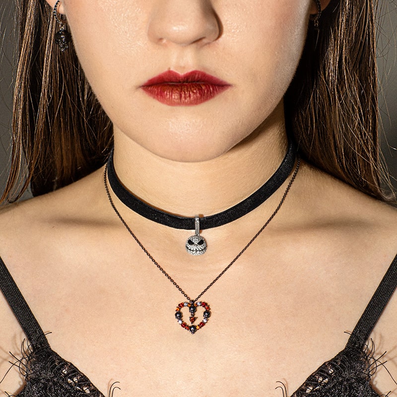 Rose & Skull Necklace image number 2