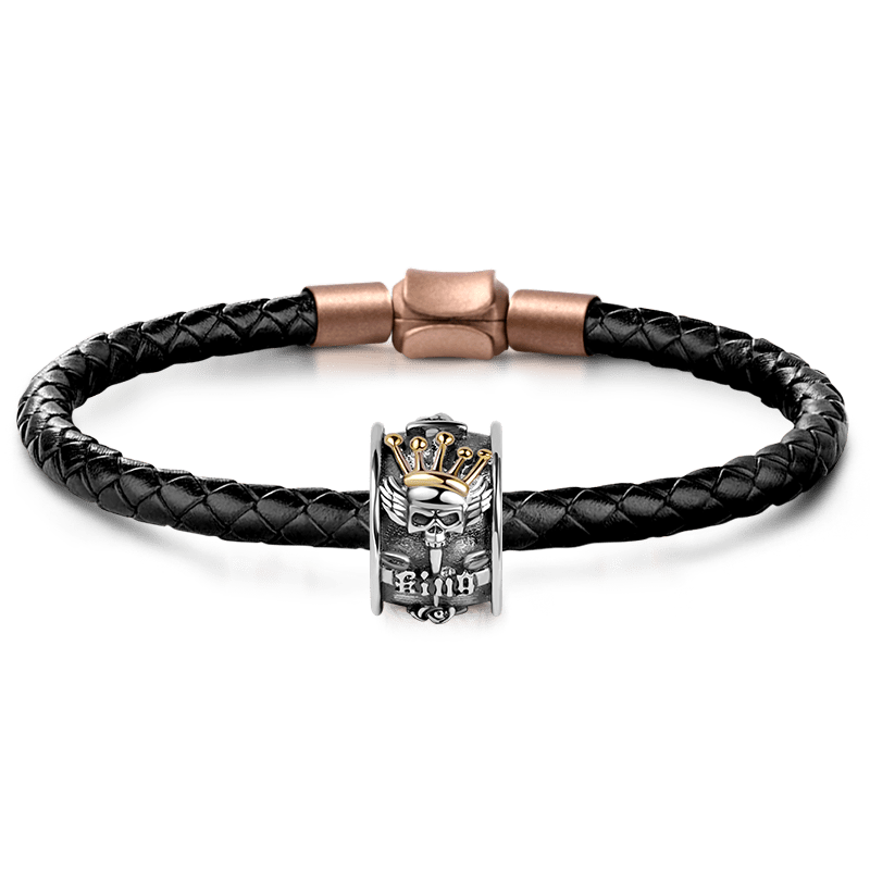 Skull King Charm Bracelet image number 0