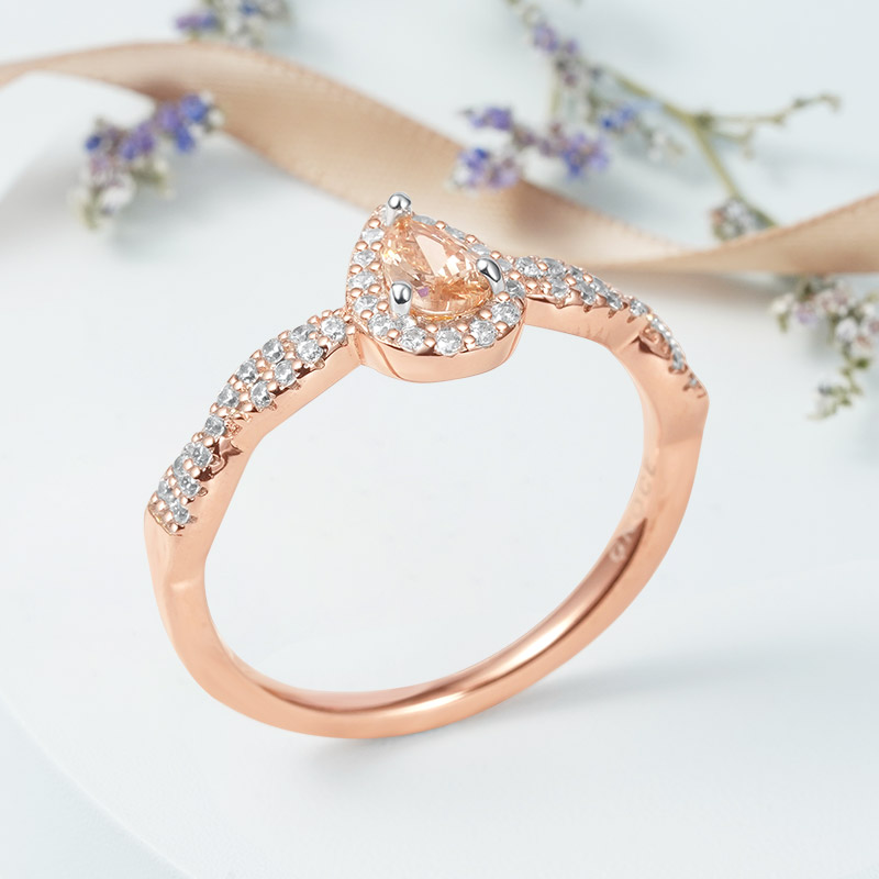 Twisted Teardrop Ring image number 3