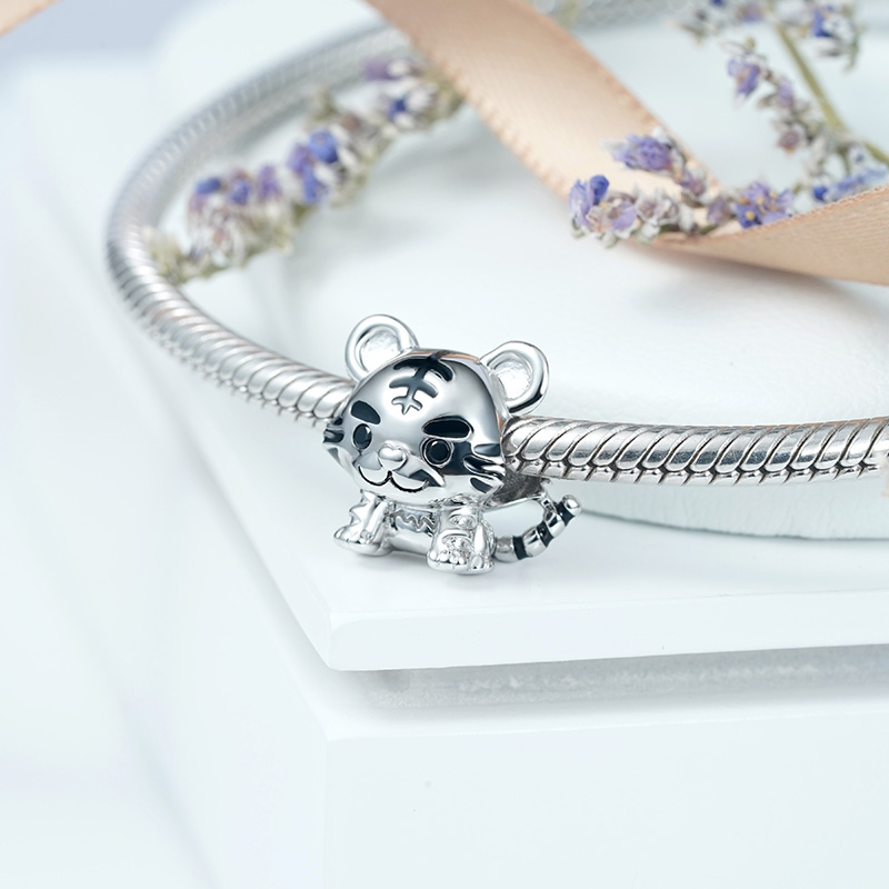 Tiger Baby Charm image number 1