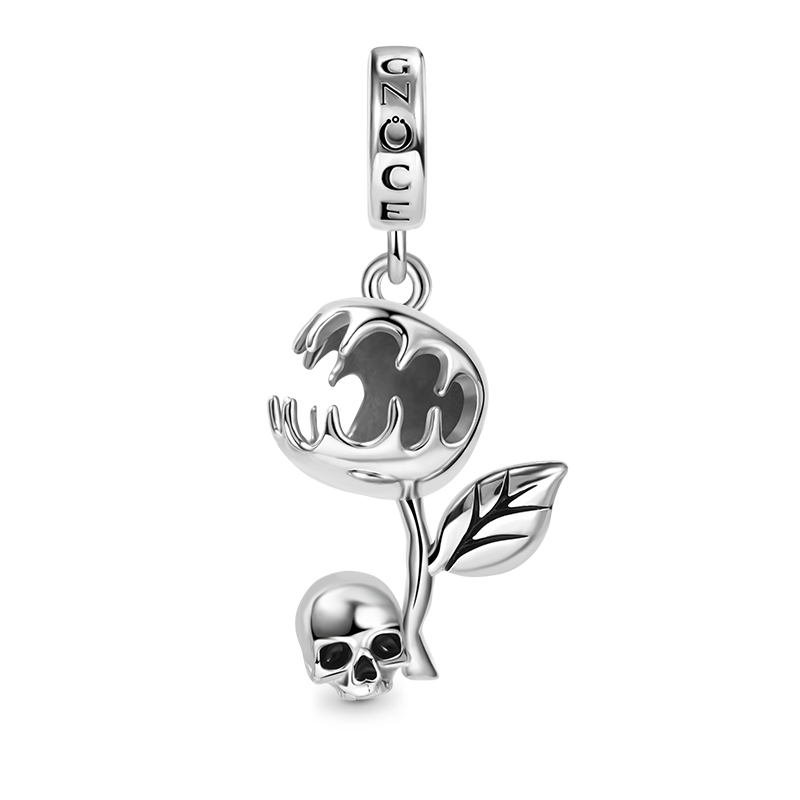 Chomper & Skull Pendant image number 0