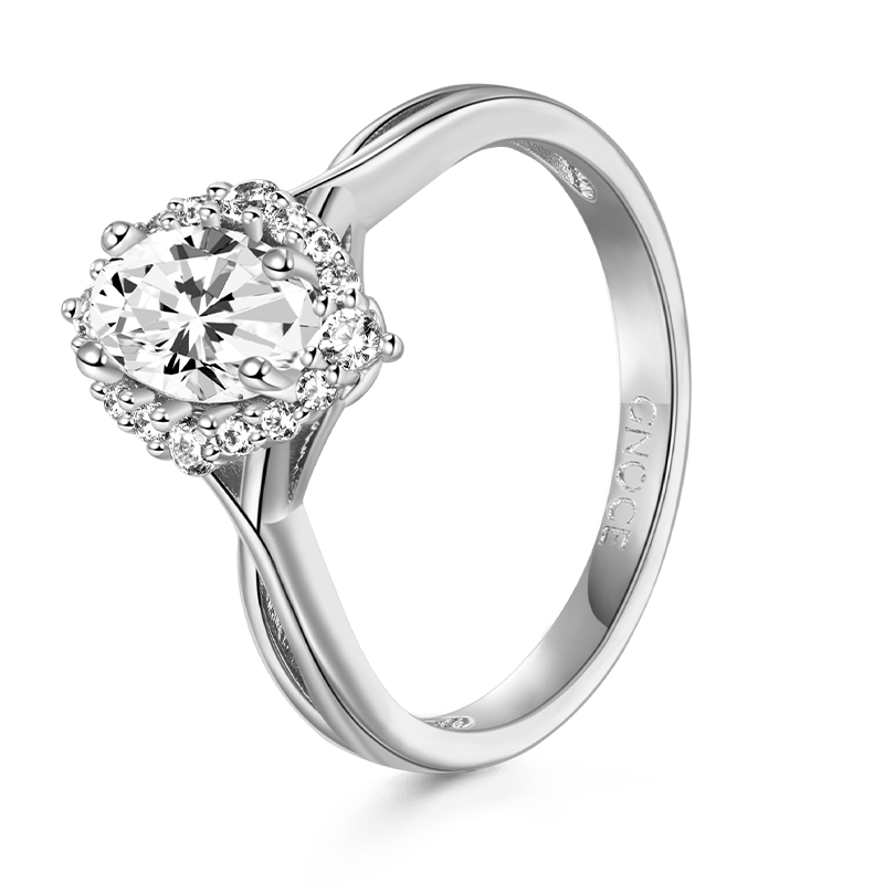 Oval Engagement Ring image number 2