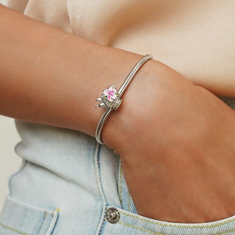 Food Basket Charm image number 3