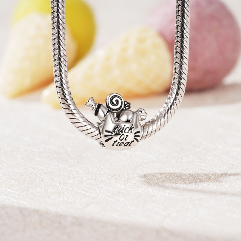 Halloween Candy Charm image number 2