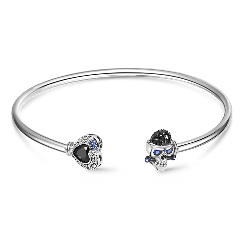 Skull Gear & Heart Bangle image number 0