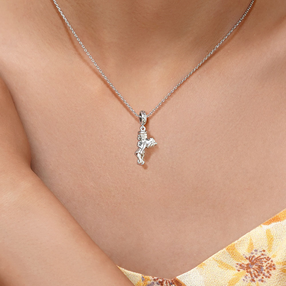 Kiss of Victory Pendant image number 8