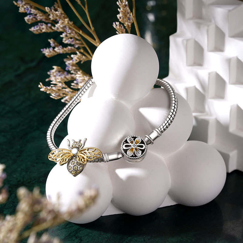 Sunflower Basic Bracelet image number 2