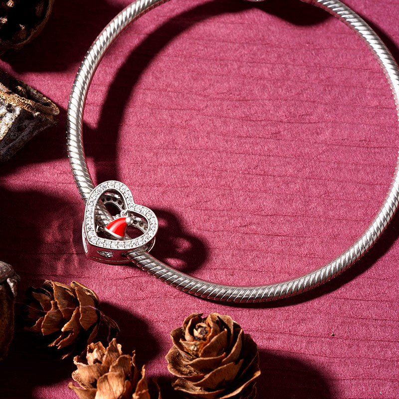 Christmas Hat Heart Charm image number 2