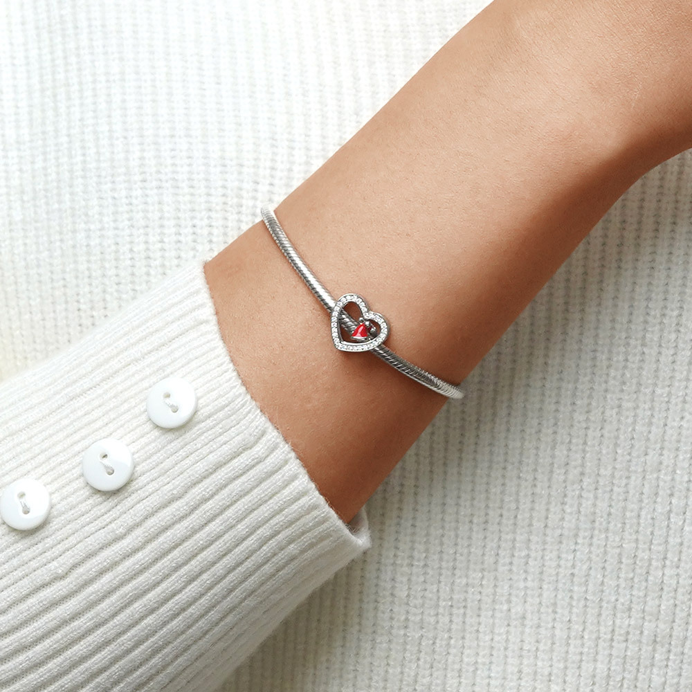 Christmas Hat Heart Charm image number 4