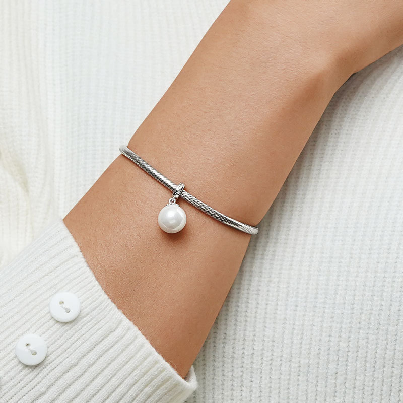 Elegant Pearl Pendant image number 4
