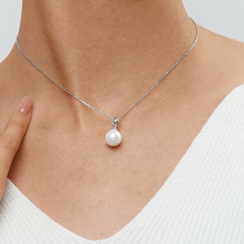 Elegant Pearl Pendant image number 6