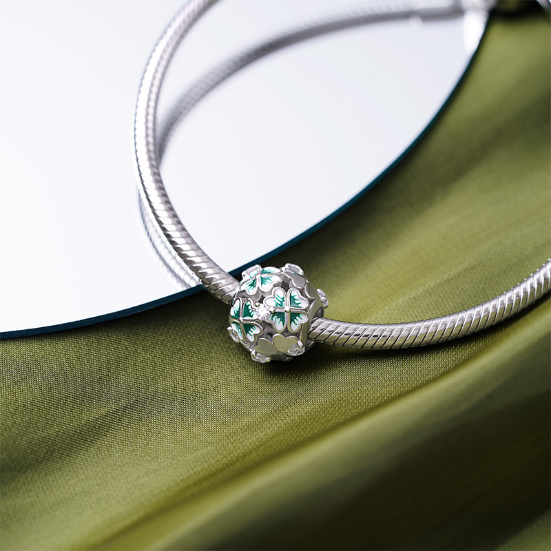 Four Leaf Clover Charm image number 2