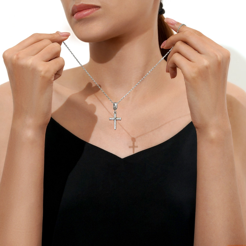 Vintage Cross Pendant image number 5