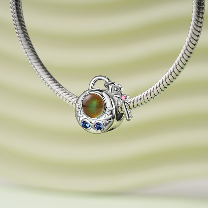 Love Key Mood Charm image number 2