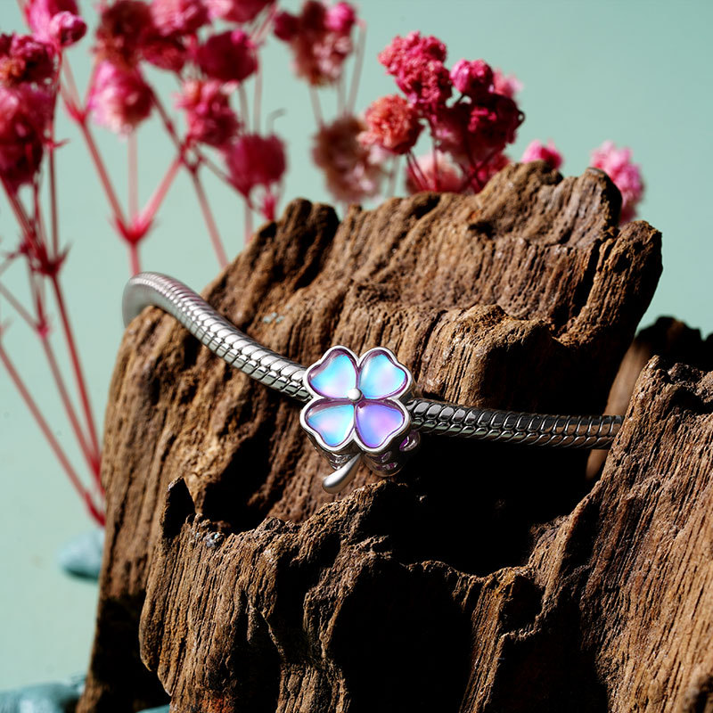 Four Leaf Clover Charm image number 2