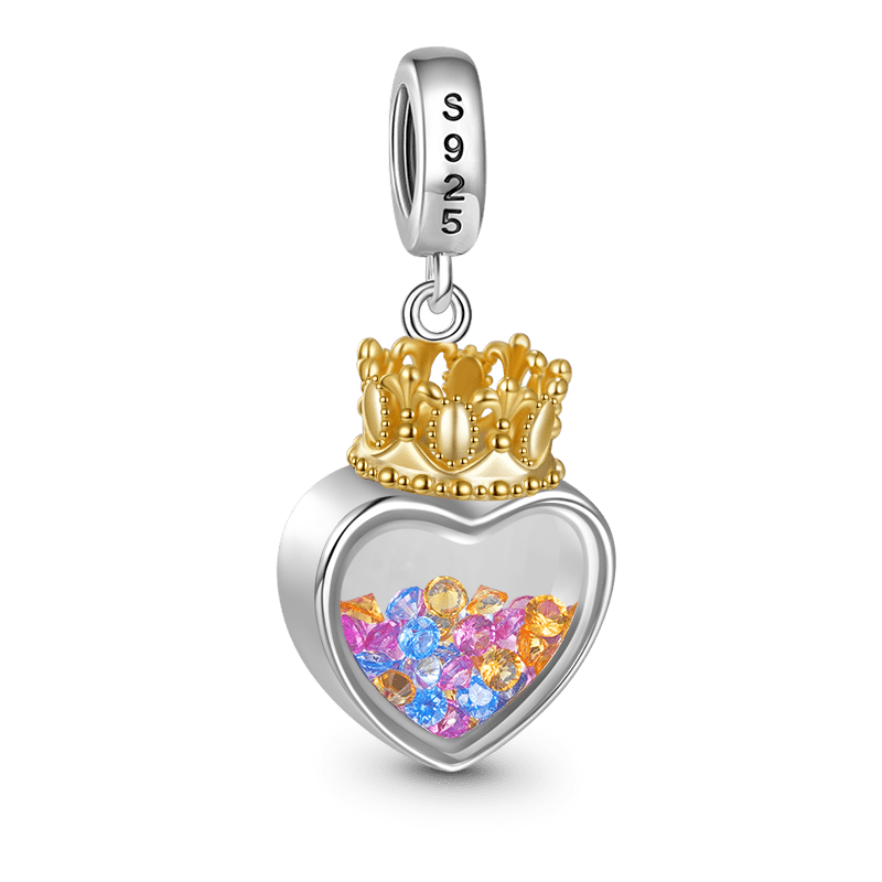 Queen of My Heart Pendant image number 1