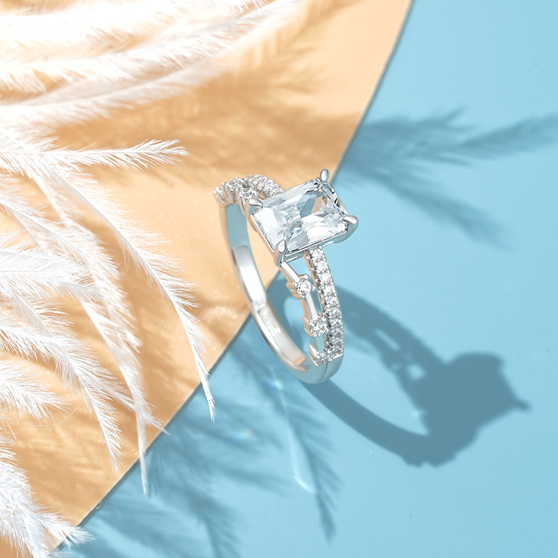 Rectangle-cut Promise Ring image number 2