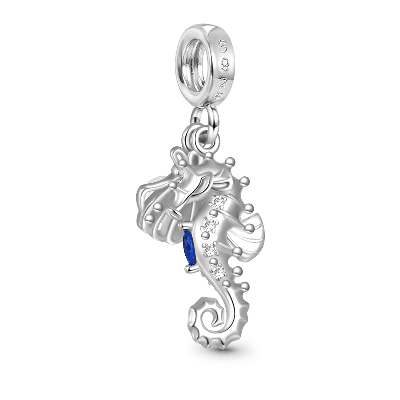 Seahorse Shell Pendant image number 1