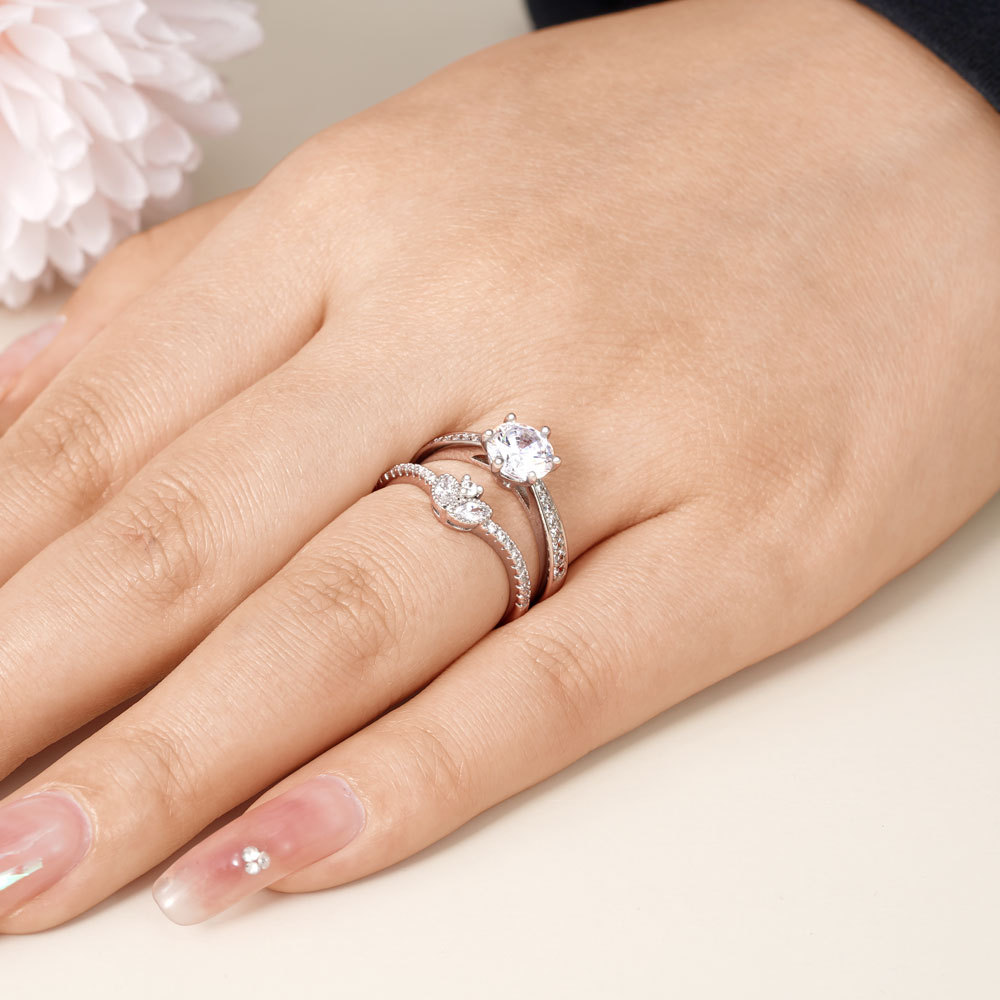 Round-cut Stackable Ring image number 2