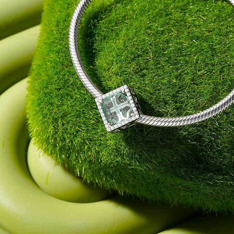 Four-Leaf Clover Charm image number 2