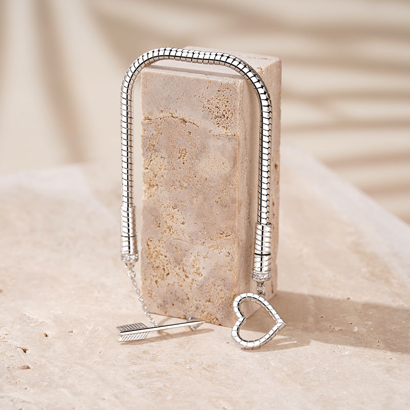 Arrow with Love Bracelet image number 3