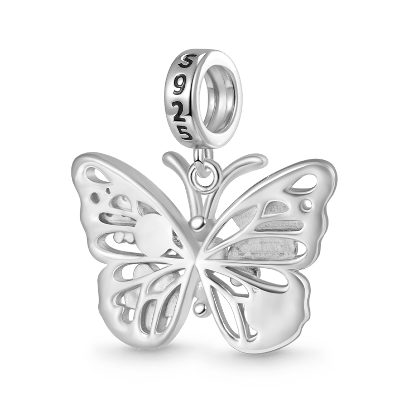 Flying Butterfly Pendant image number 1