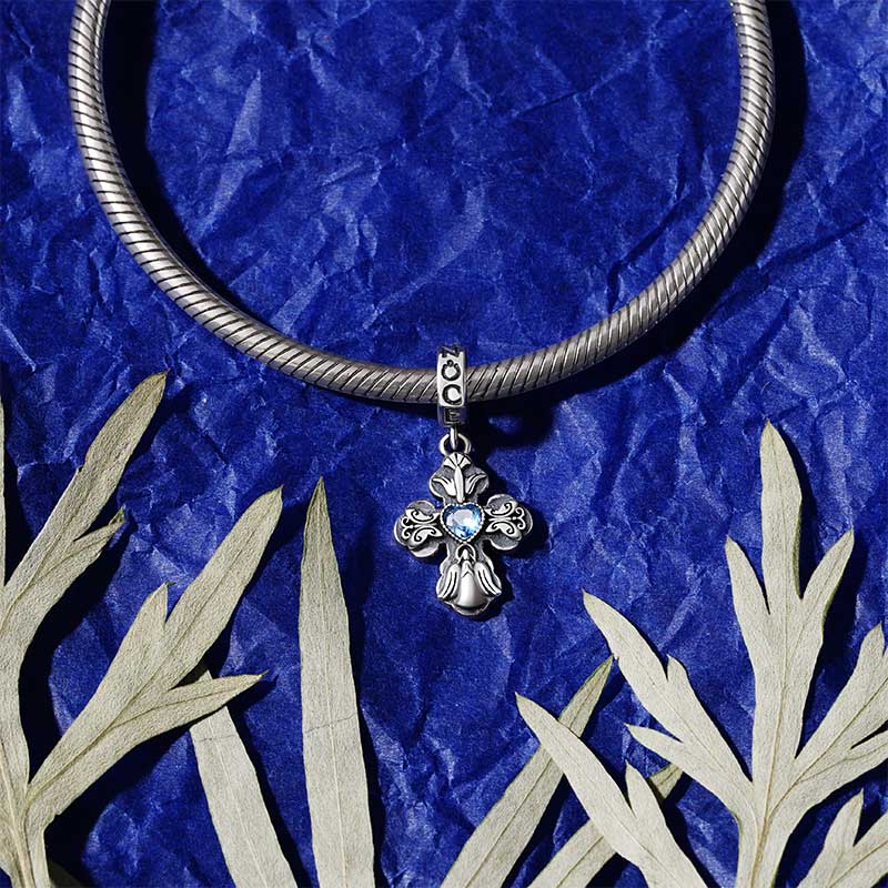 Cross Pendant image number 2