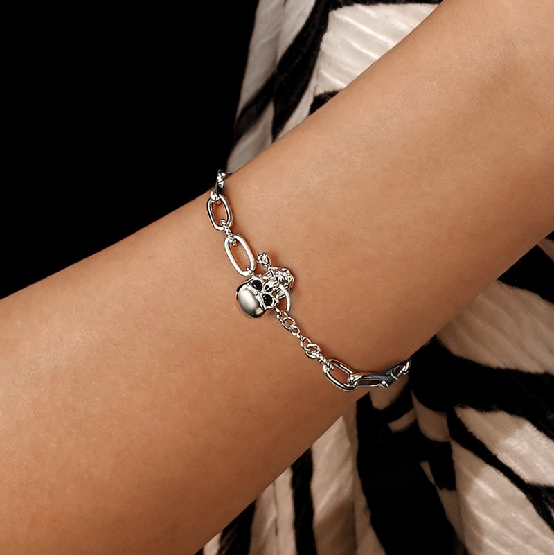 Skull Chain Bracelet image number 5