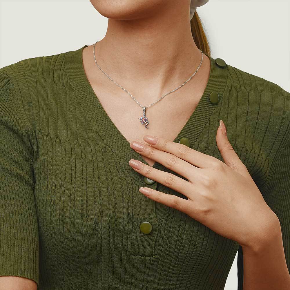 Snake&Star Pendant image number 5