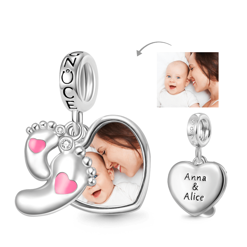 Footprints Engravable Photo Pendant image number 0