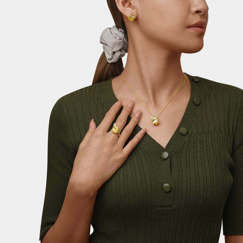 Honey Bee Ring image number 3