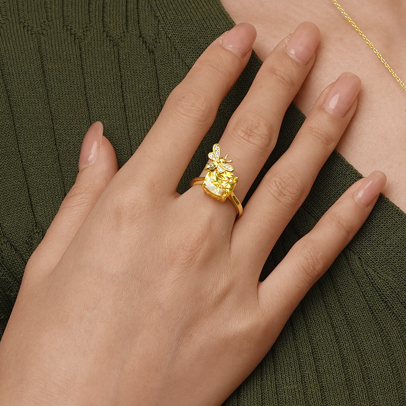 Honey Bee Ring image number 4