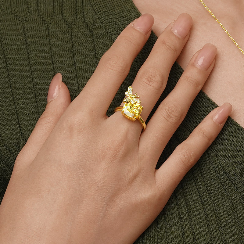Honey Bee Ring image number 4