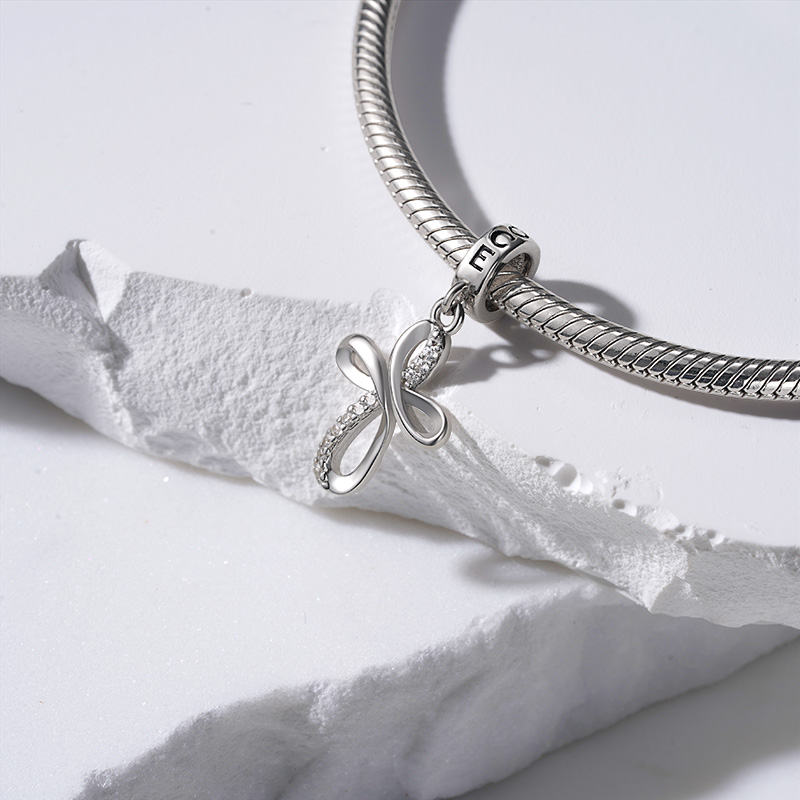 Eternal Ribbon Cross Pendant image number 2