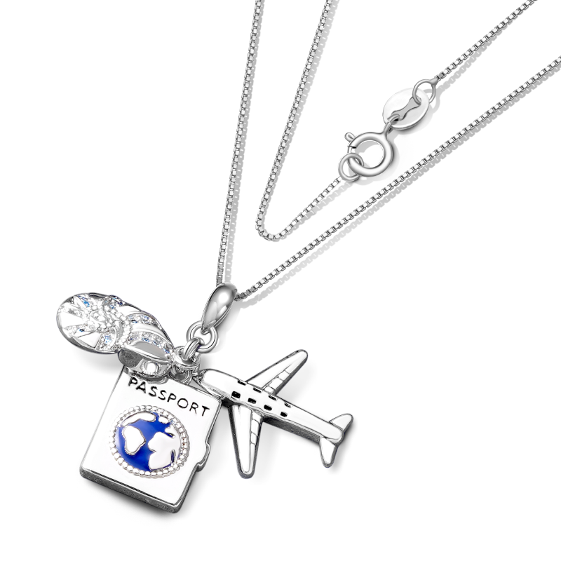 Travel Triple Necklace image number 2