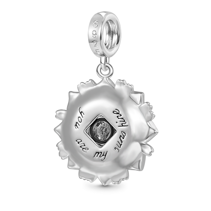 Projection Sunflower Photo Pendant image number 1