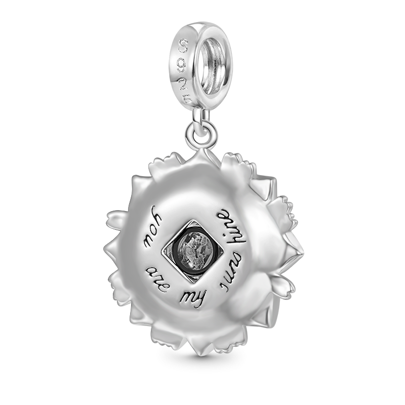 Projection Sunflower Photo Pendant image number 1
