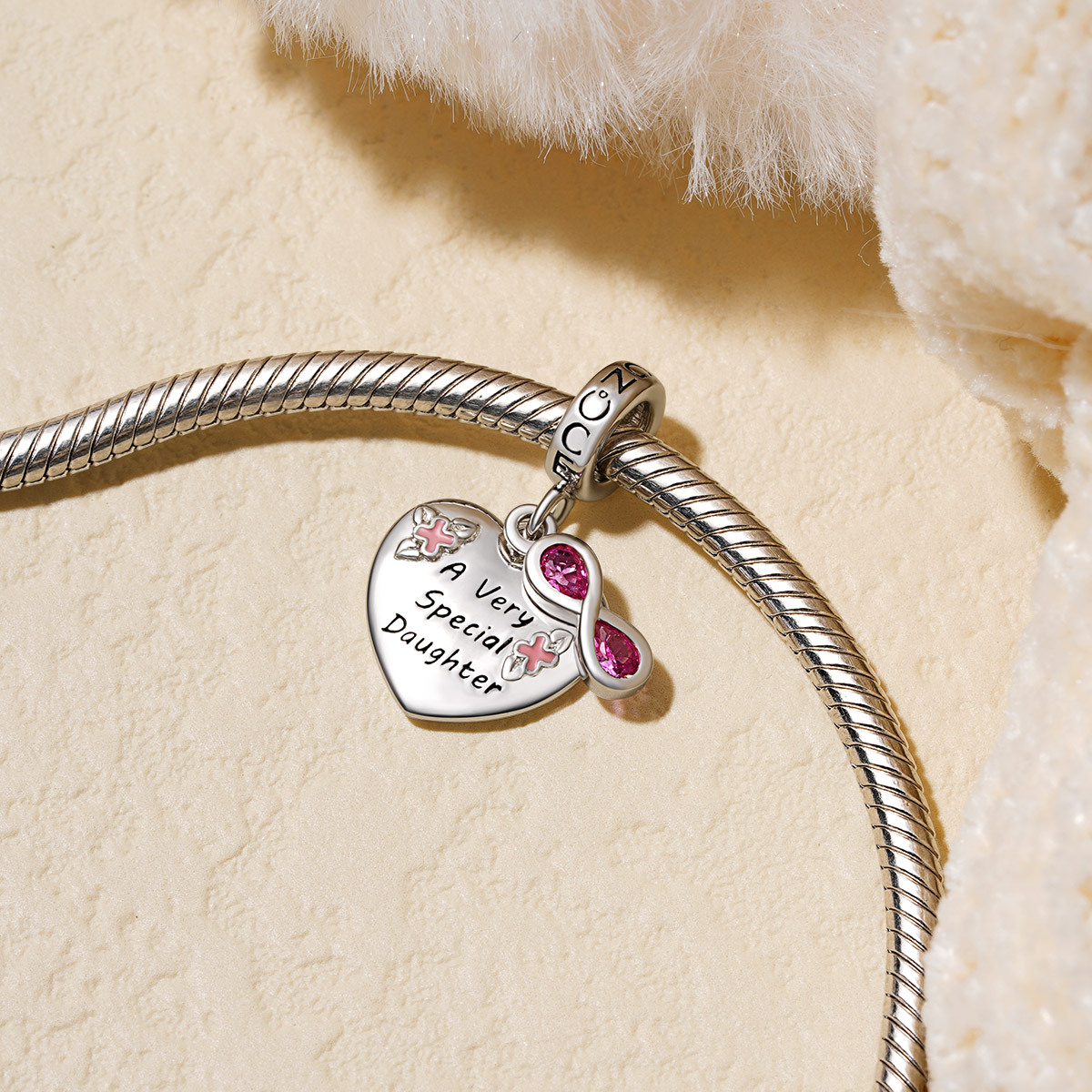 Infinite Love Heart Pendant image number 3