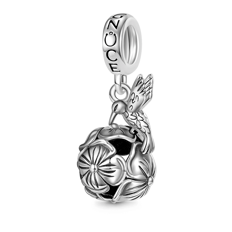 Hummingbird Loves Flower Pendant image number 0