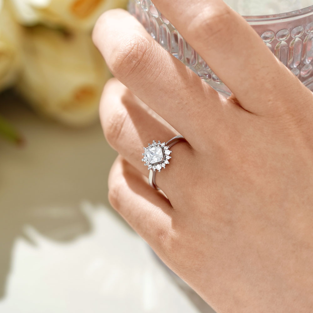 Square-cut Promise Ring image number 4