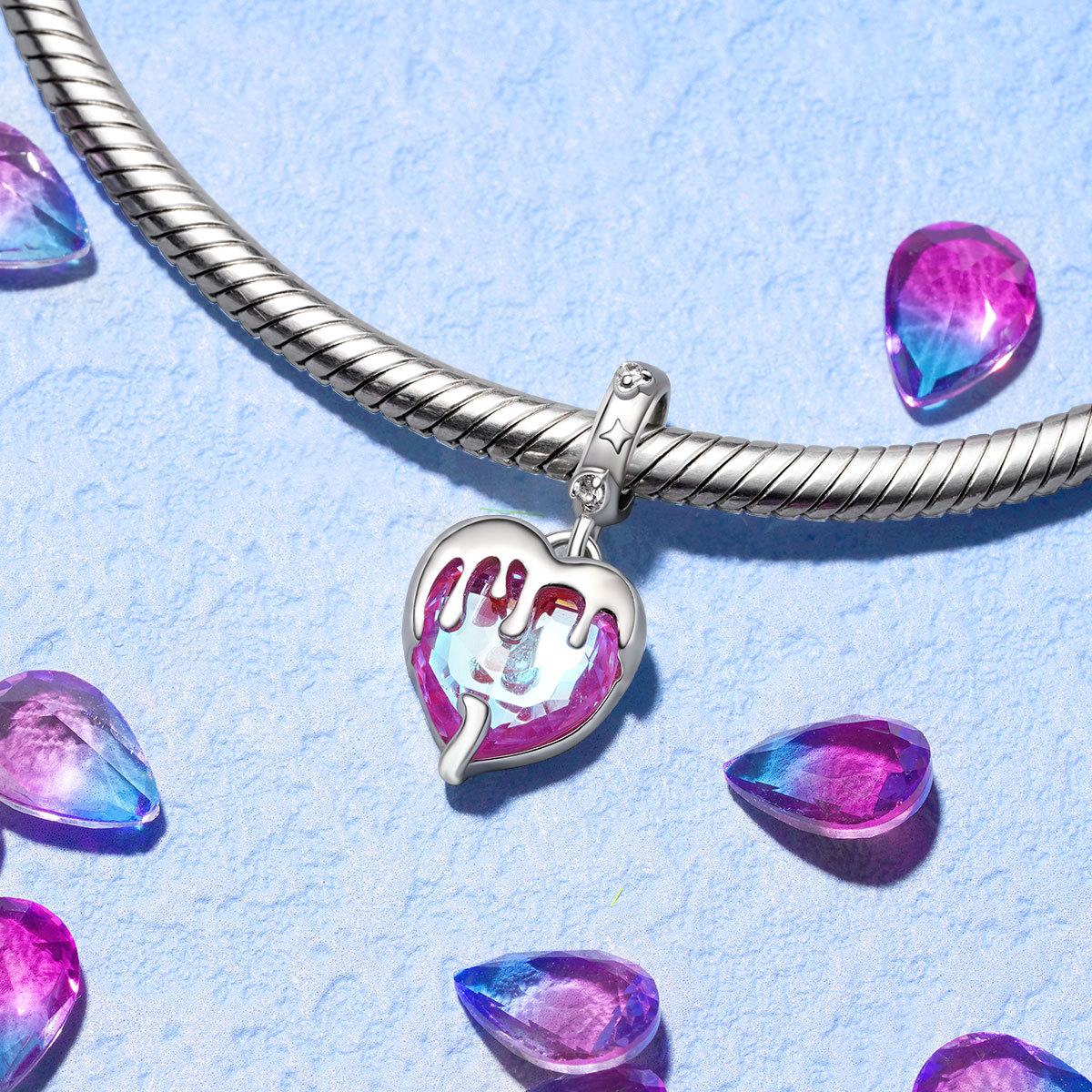 Melting Heart Pendant image number 2