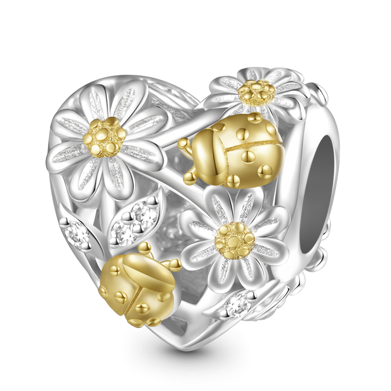 Daisy Ladybug Charm image number 0