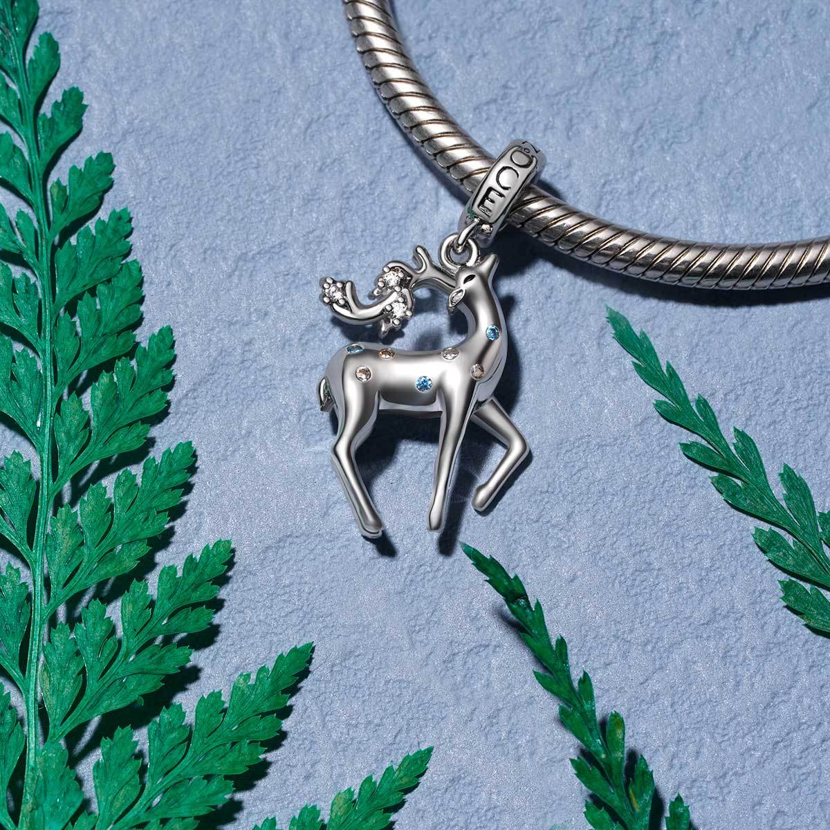 Deer Pendant image number 2