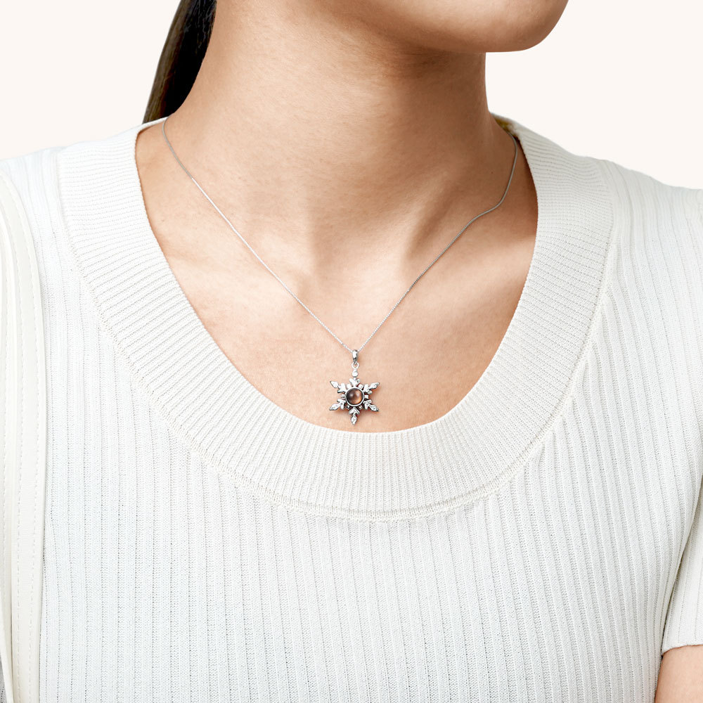 Projection Snowflake Necklace image number 4