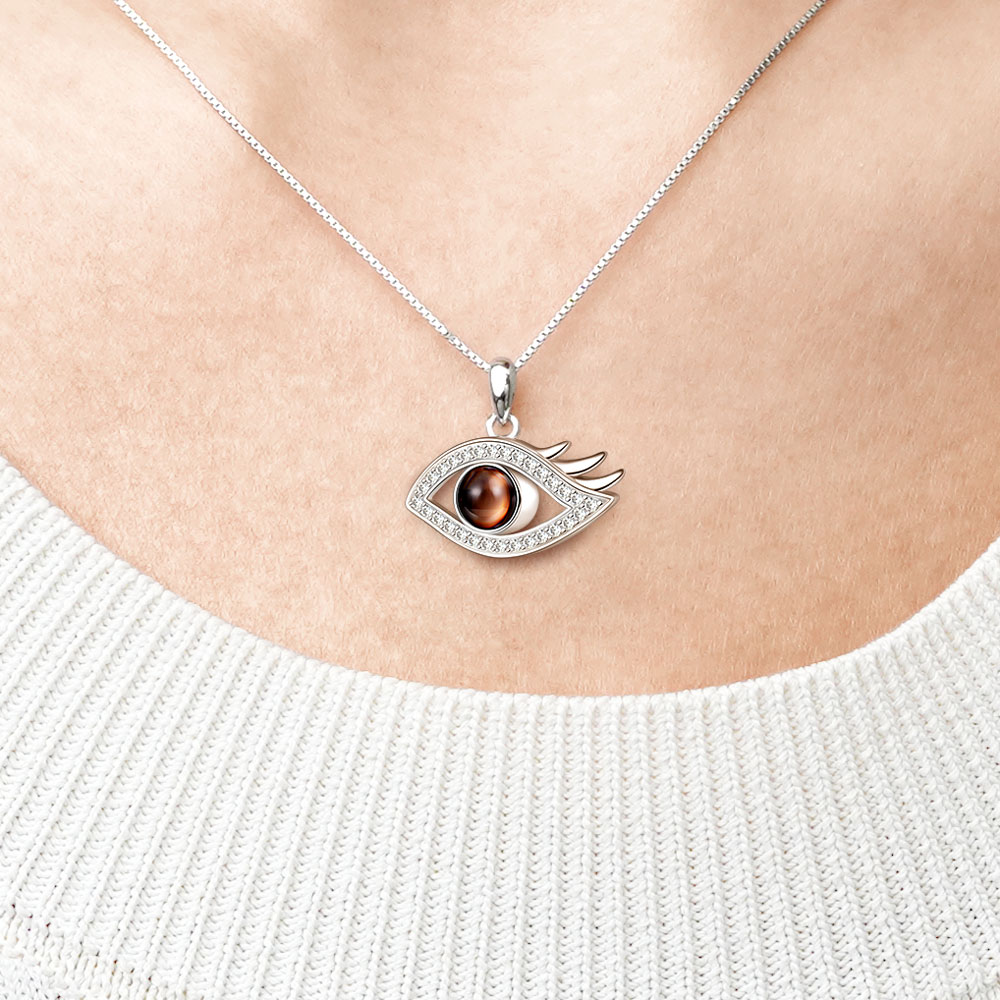 Projection Devil's Eye Necklace image number 5