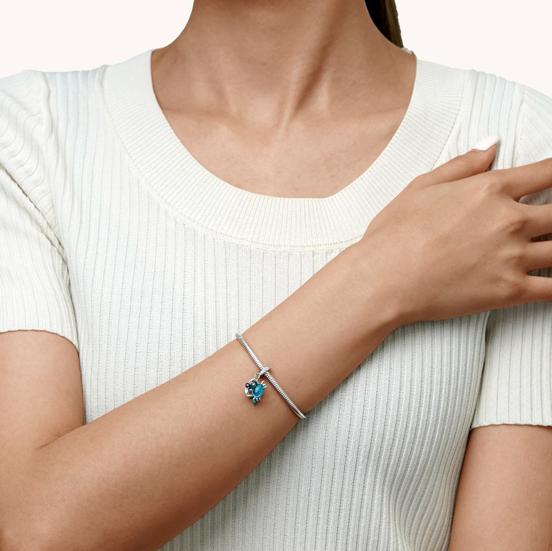 Crab&Seaweed Pendant image number 1