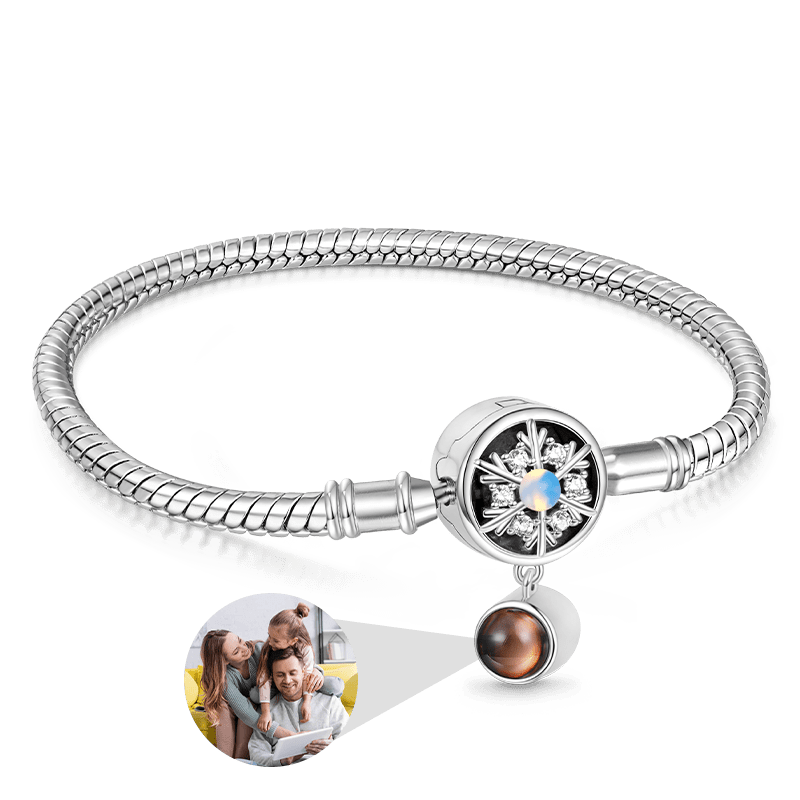 Projection Snowflake Basic Bracelet image number 0
