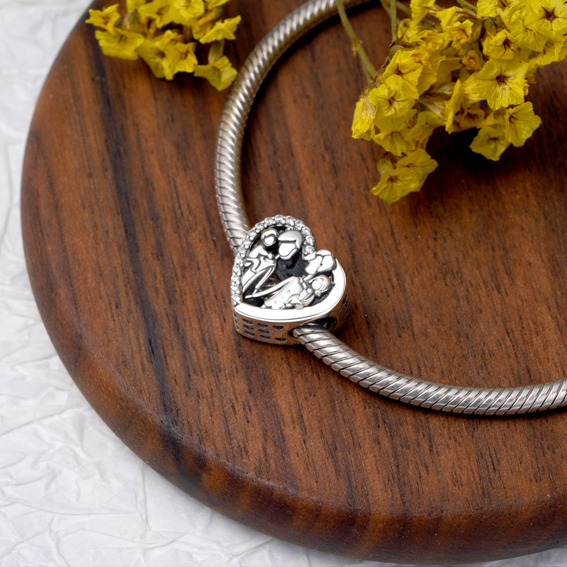 Family Love Charm image number 1