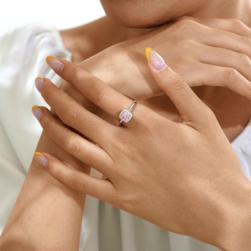 Round-cut Promise Ring image number 3